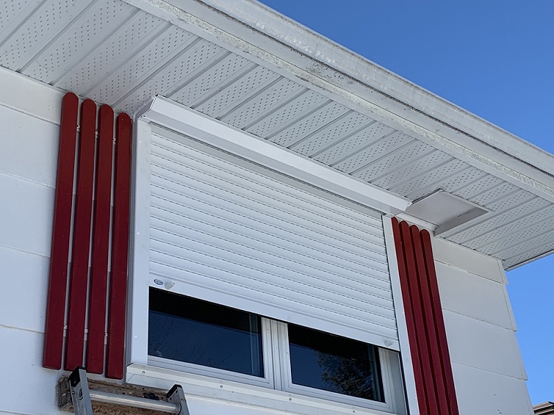 cottage rollshutter on window