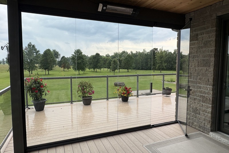 Lumon glass solarium